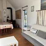 Lumineuse Spacieuse Dans Impasse Au Calme A Proximite D'un Chateau Deux Verandas Grand Jardin Pour Velos, Pres Port En Bessin Et Bayeux, Proche Plages Du Debarquement Σπίτι διακοπών