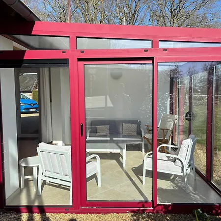 Lumineuse Spacieuse Dans Impasse Au Calme A Proximite D'un Chateau Deux Verandas Grand Jardin Pour Velos, Pres Port En Bessin Et Bayeux, Proche Plages Du Debarquement Commes